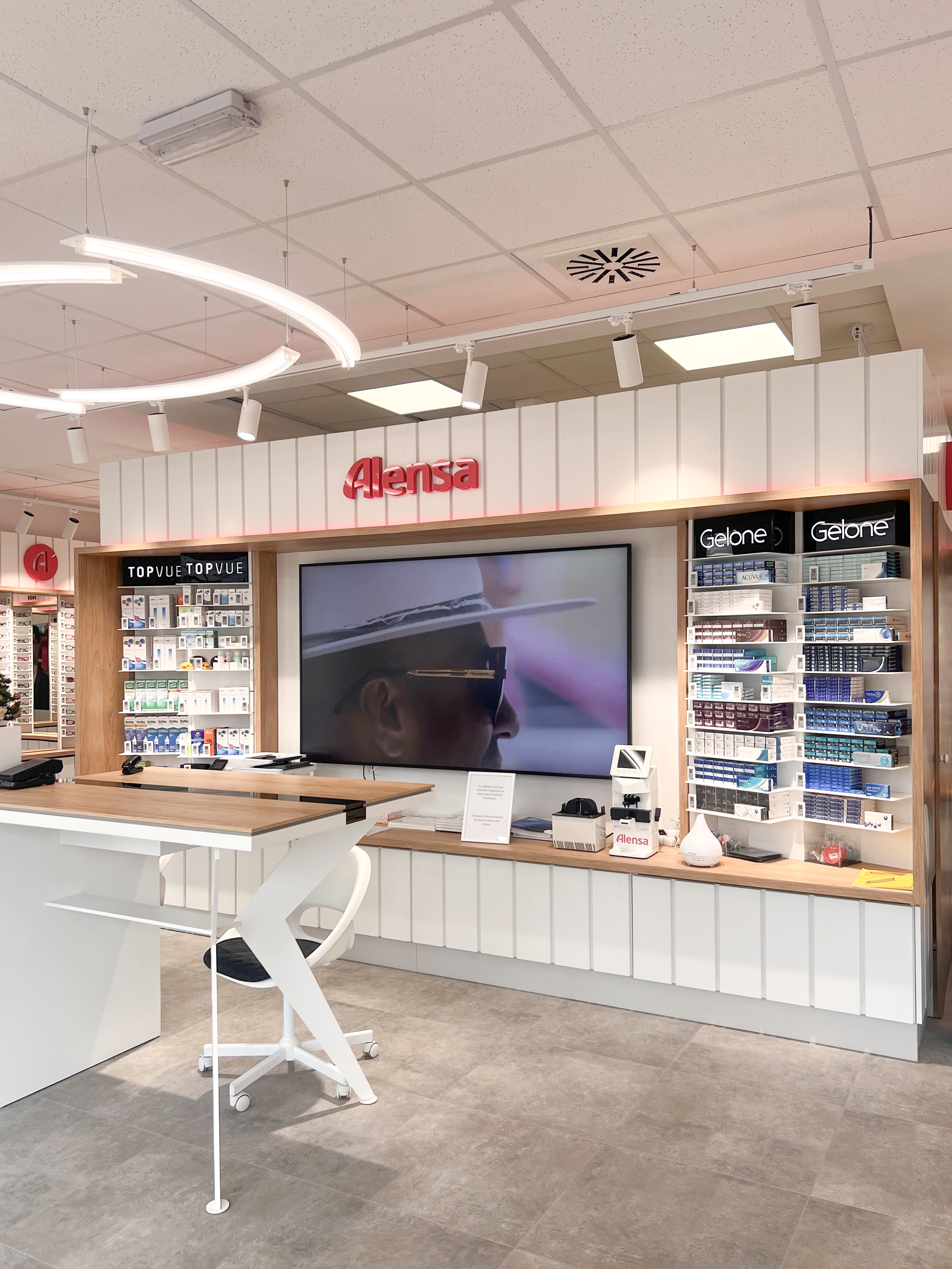 Interiér optiky Kecskemét